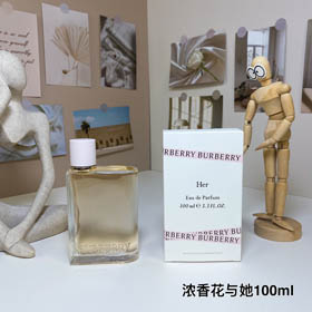 Burberry Flowers and Her Eau de Parfum-3349  